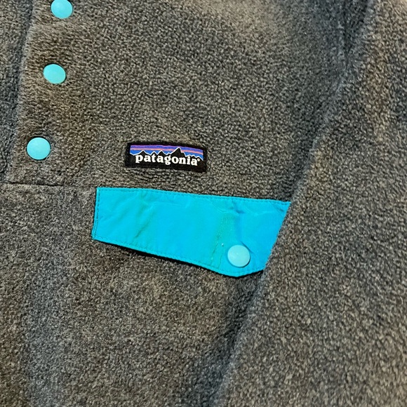Women’s Patagonia SYNCHILLA Pullover Sweater in Gray and Teal Size XS - Picture 2 of 5